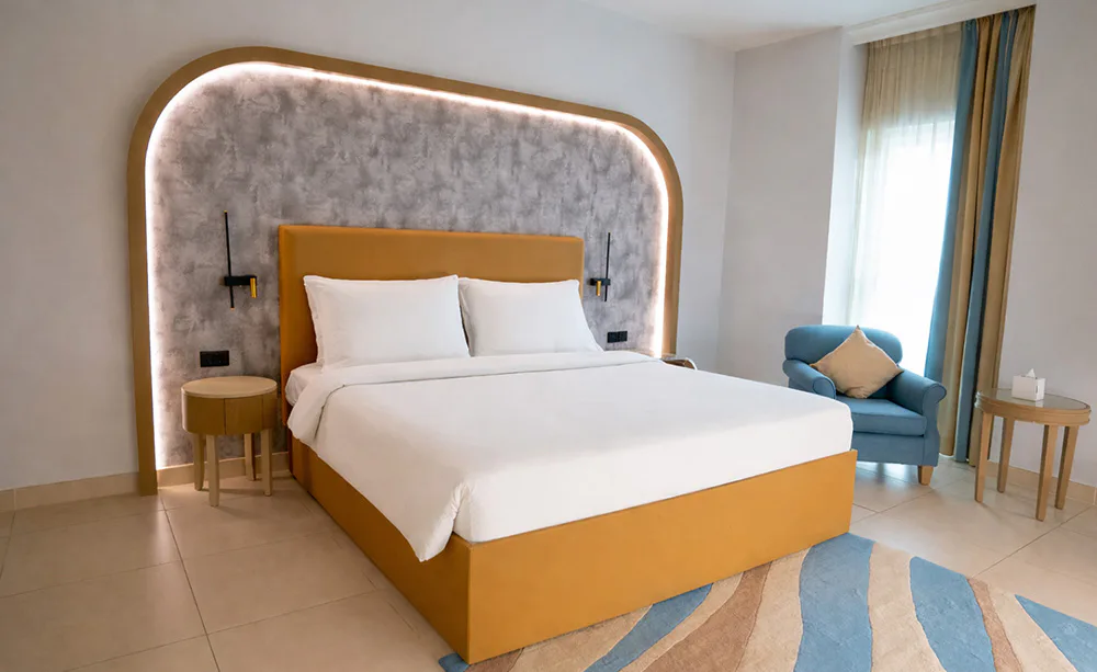 sheraton-khalidiya-hotel-abu-dhabi-deluxe-king-room_2133