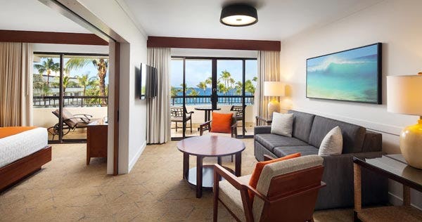 sheraton-maui-resort-and-spa-junior-and-ohana-suites-02_4760