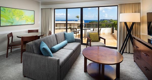 sheraton-maui-resort-and-spa-ocean-view-suite_4760
