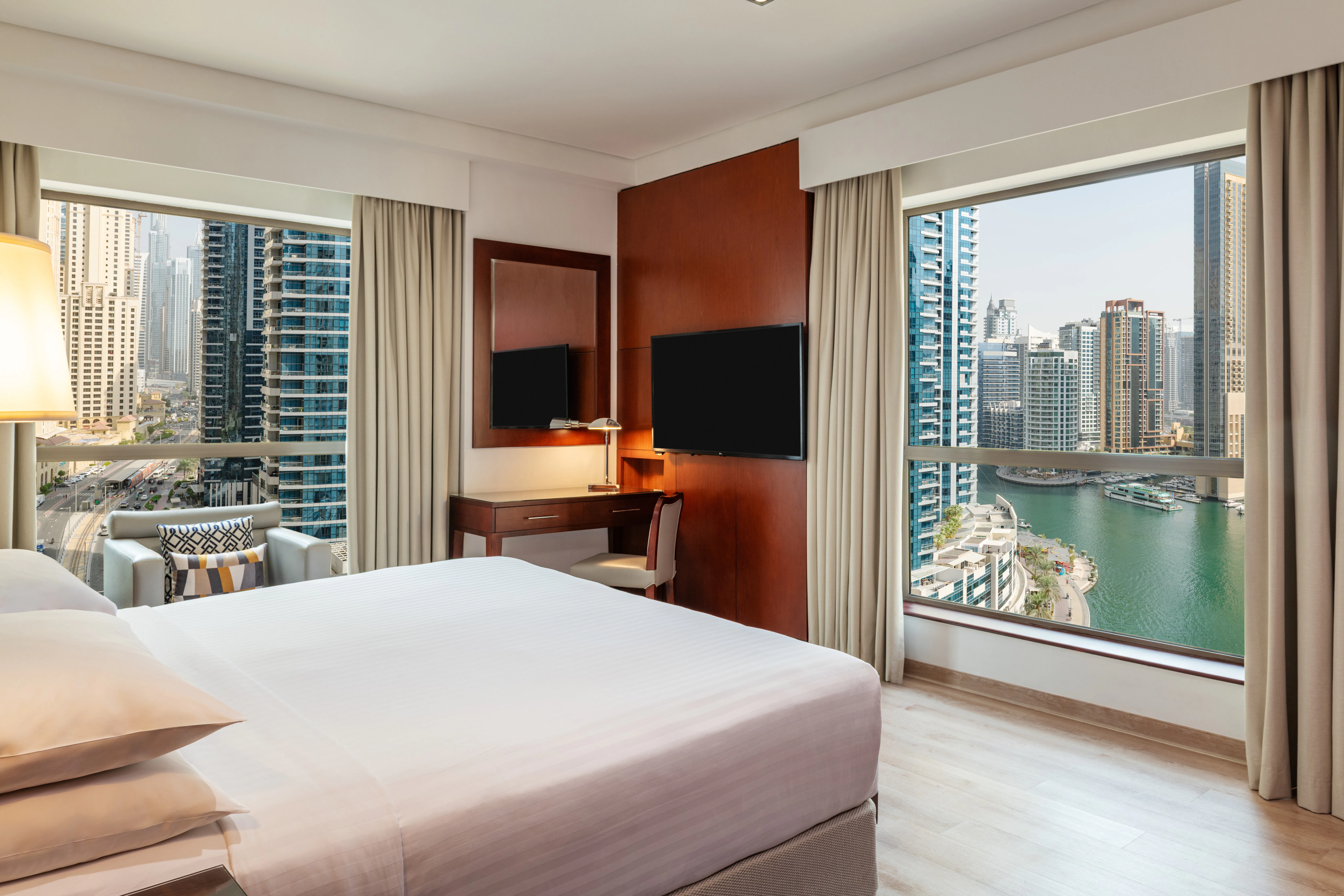 sheraton-the-walk-dubai-2-bedroom-suite_13833
