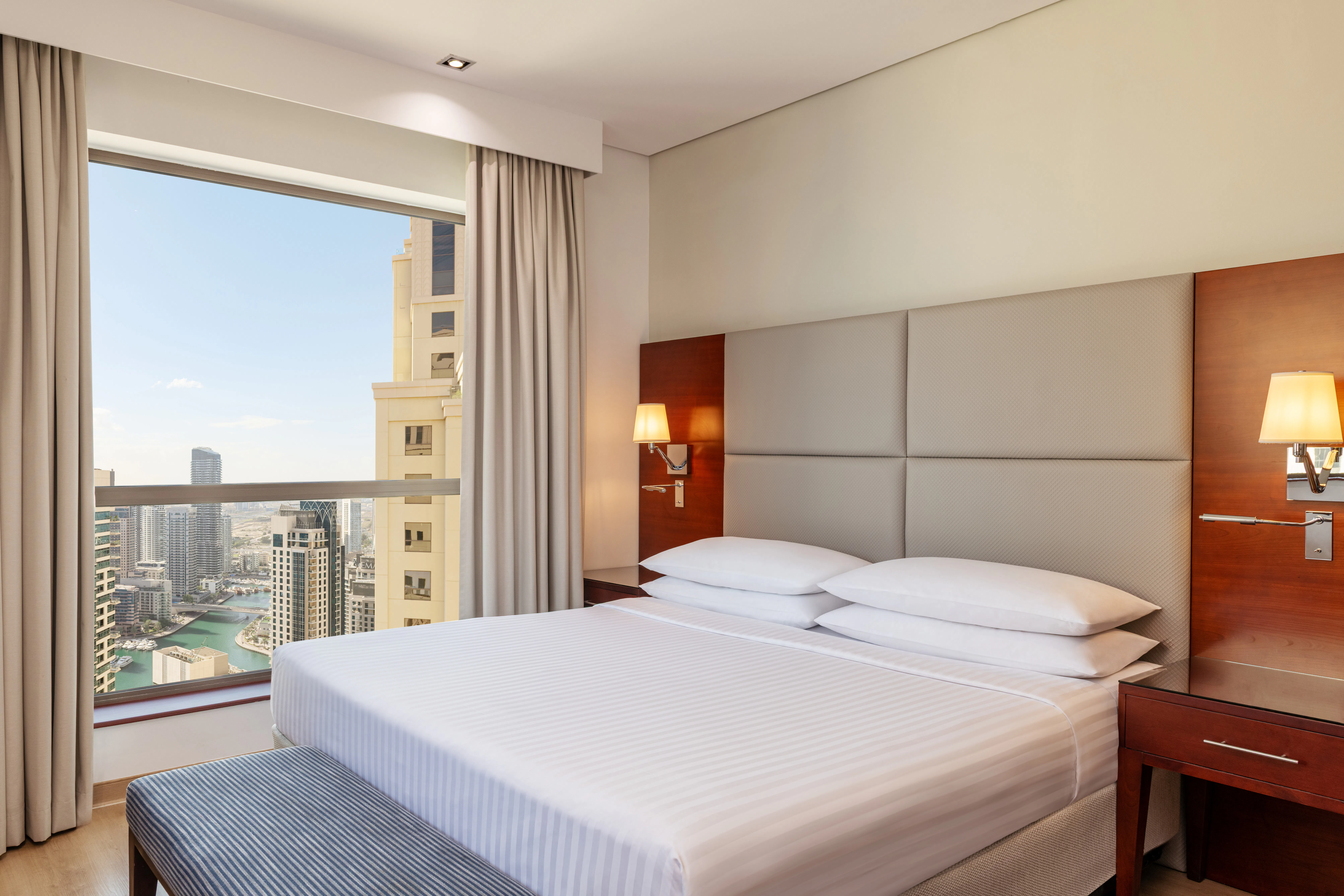 sheraton-the-walk-dubai-4-bedroom-suite_13833