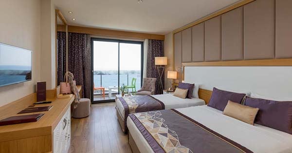 sirius-deluxe-hotel-standard-room-02_11197