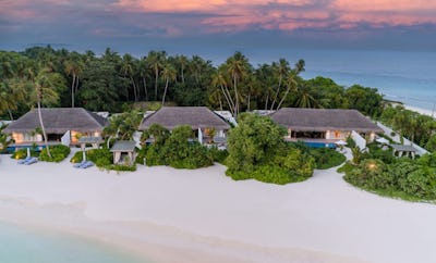 7 Bedroom Sirru Residence