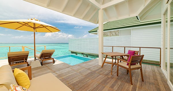 siyam-world-maldives-lagoon-villa-with-pool-slide-03_10923