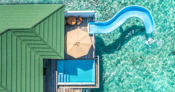 siyam-world-maldives-lagoon-villa-with-pool-slide-04_10923