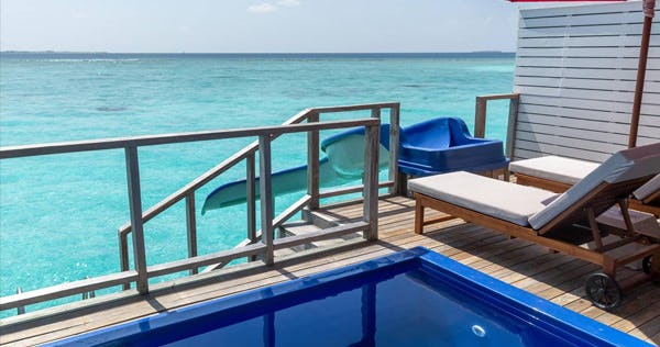 siyam-world-maldives-water-villa-with-pool-slide-02_10923