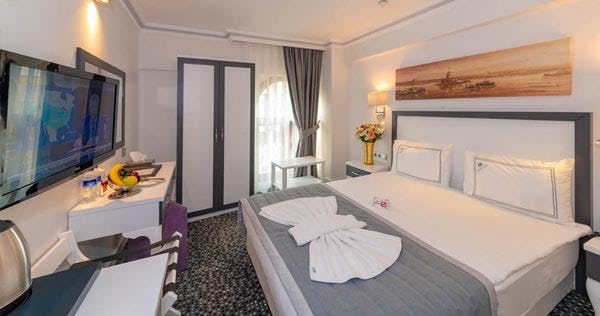 skalion-hotel-standard-room_5497