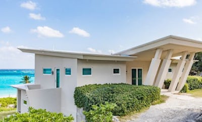 Luxury 4 Bedroom Oceanview Villa with Infinity pool