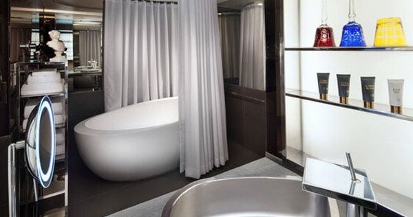 sls-hotel-a-luxury-collection-hotel-beverly-hills-superior-room-02_611
