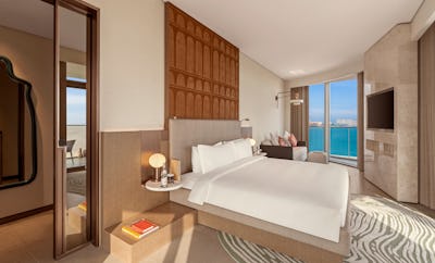 Collection Corner Suite