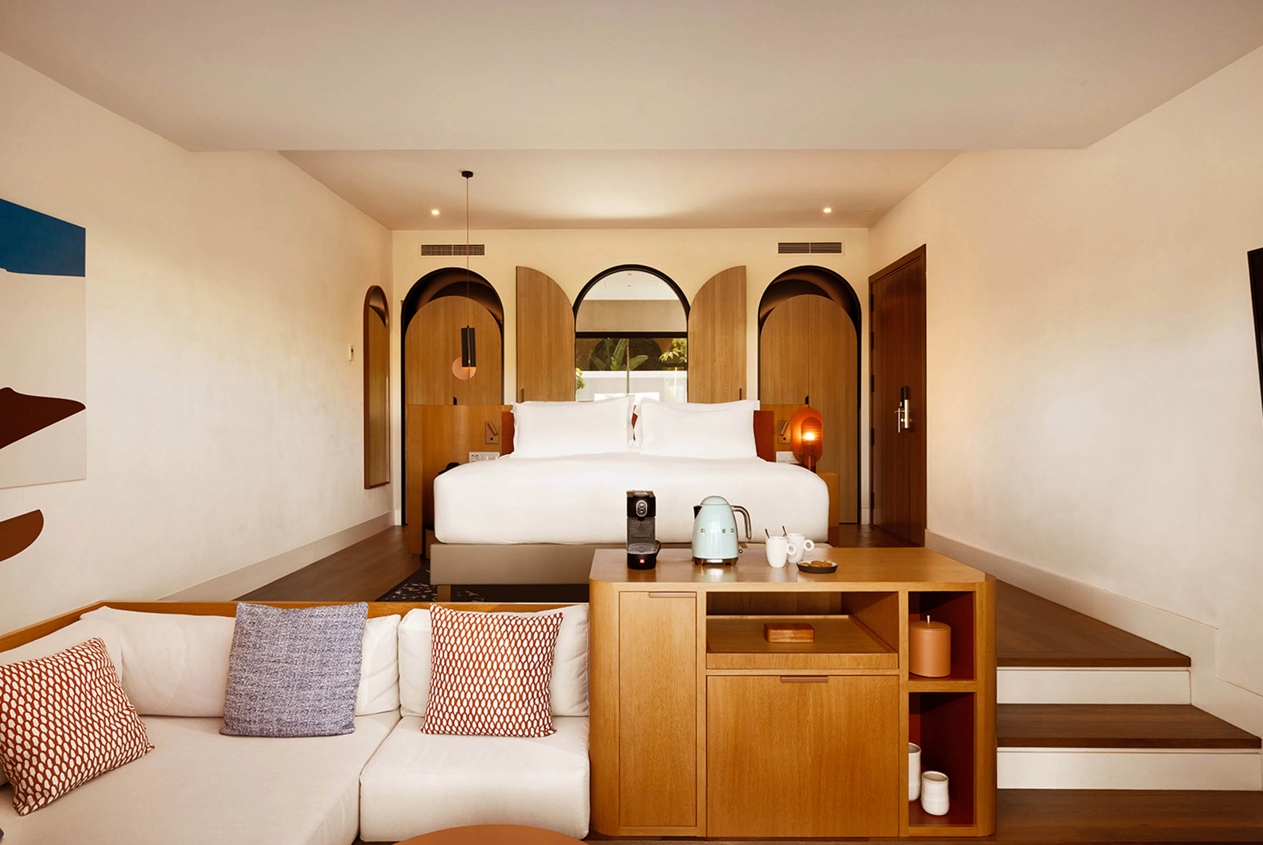 SO STUDIO, 1 King Bed, Relax Area, Terrace