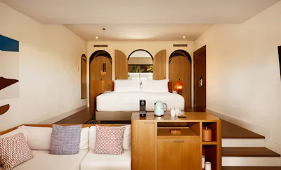 SO STUDIO, 1 King Bed, Relax Area, Terrace