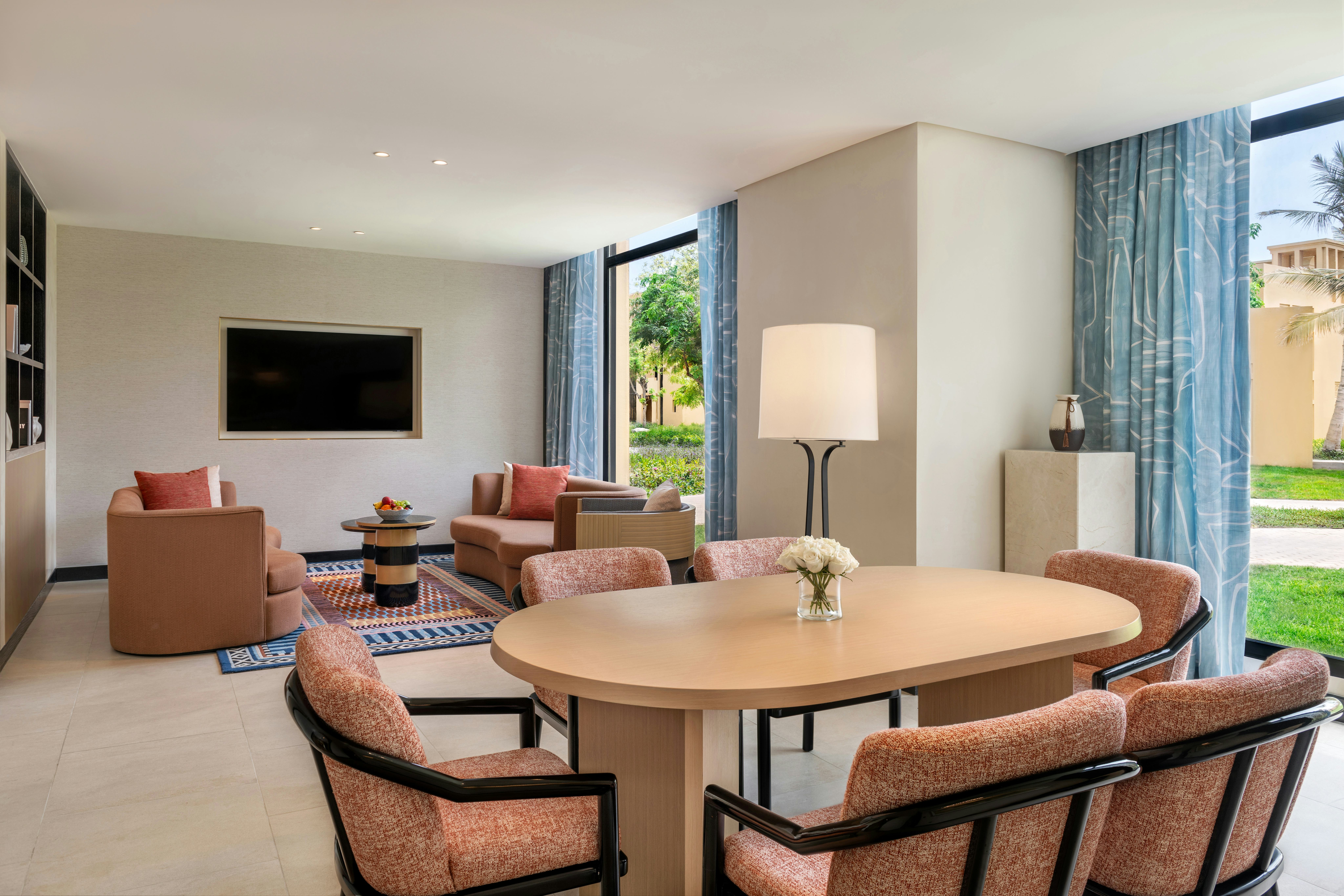 Magnifique One Bedroom Suite, Garden View