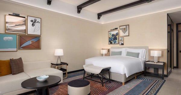 Superior Room, King Bed, Beachfront