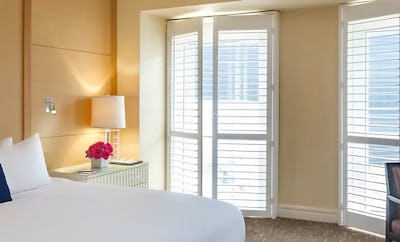 Superior Room 1 King Bed