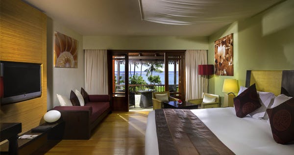 sofitel-mauritius-l-imperial-resort-and-spa-luxury-room-02_266