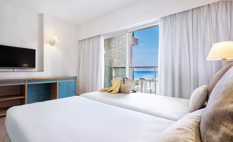 sol-principe-spain-sol-room-side-sea-view_11426