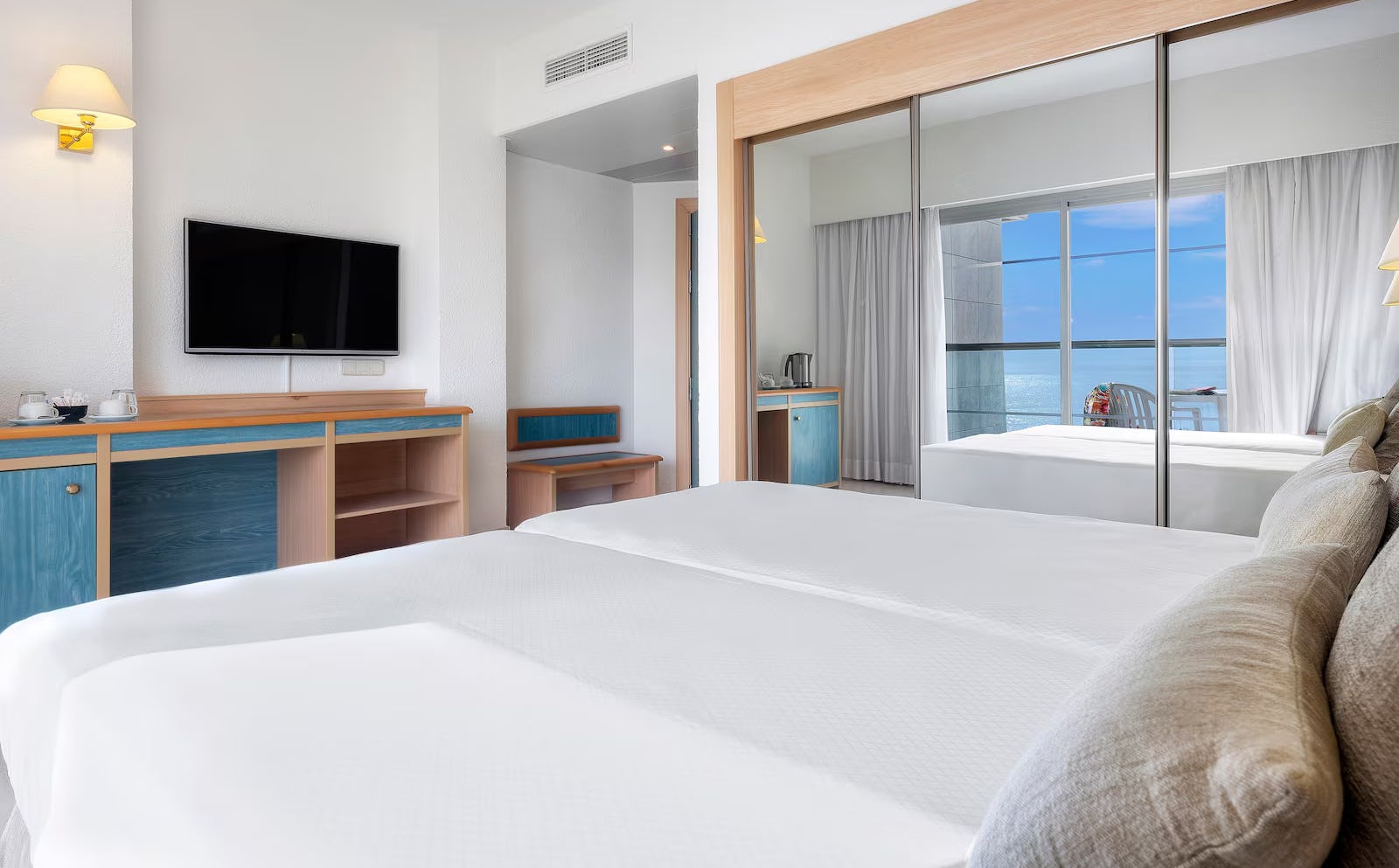 sol-principe-spain-sol-xtra-junior-suite-frontal-sea-view_11426