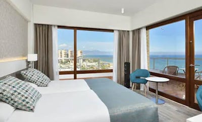 XTRA ROOM FRONT SEA VIEW