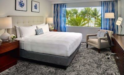 Deluxe - King - Ocean View