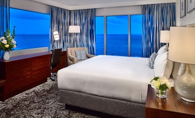 Preferred - King - Ocean Corner