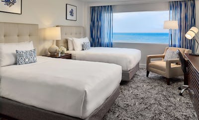 Superior Deluxe - Two Doubles - Ocean Curve