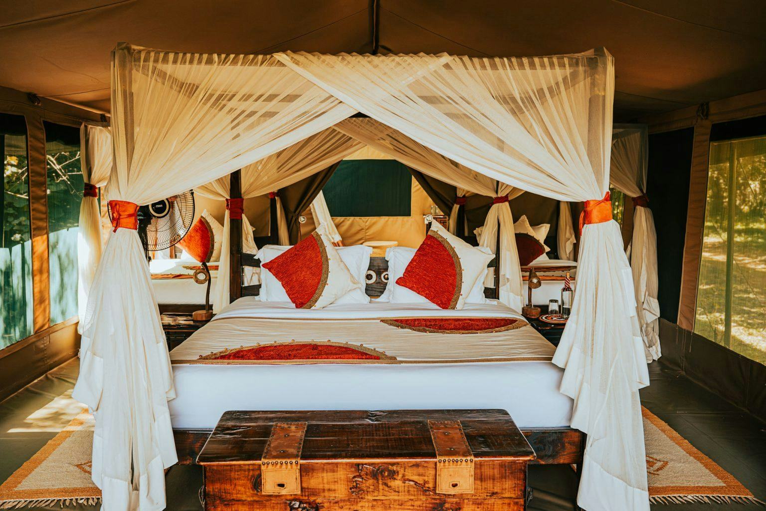 soroi-mara-bush-camp-masai-mara-kenya-family-guest-tent-01_13294