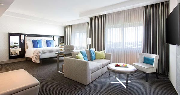 southern-sun-waterfront-hotel-cape-town-suite_915