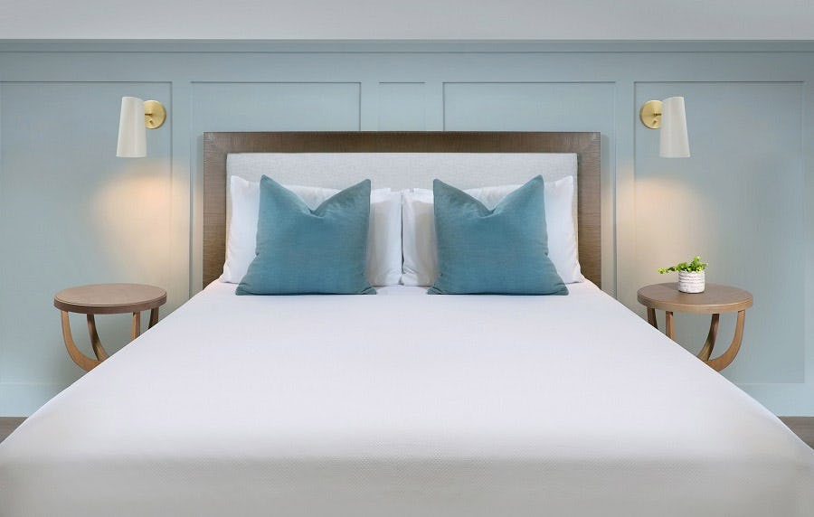 Island View Cozy Queen