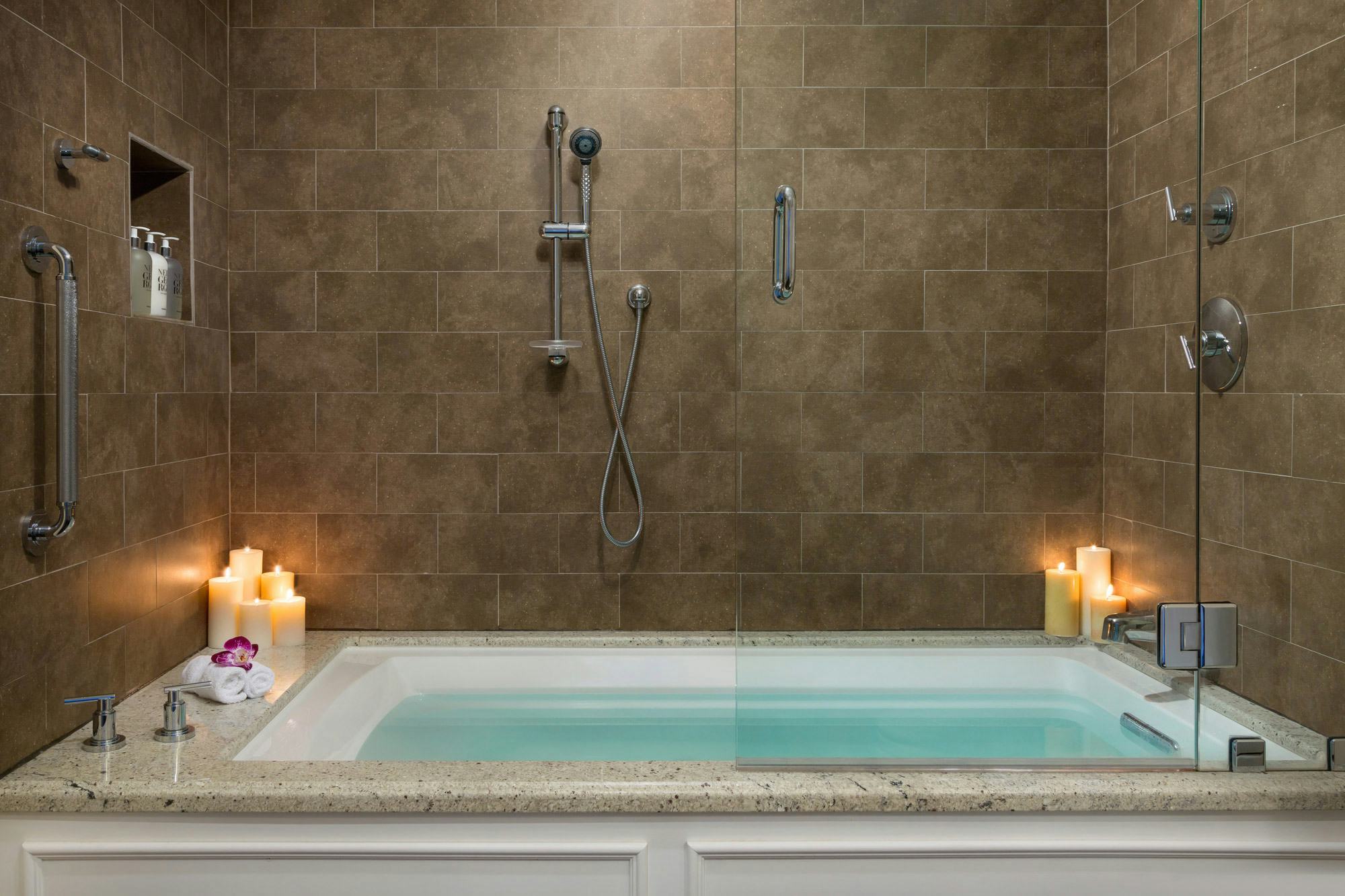 The Residence at Southernmost Beach Resort