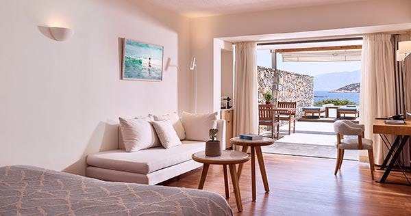 st-nicolas-bay-resort-hotel-and-villas-classic-studio-private-pool-sea-view-01_11149