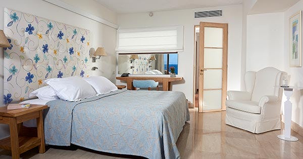 Classic Suite (1 Bedroom) Sea View