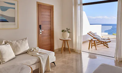 Classic Suite (One-Bedroom) Sea View