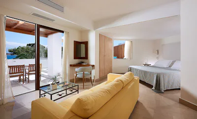 Junior Suite Outdoor Hot Tub Sea View