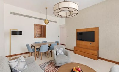 1 King Bed Studio Suite Pool View