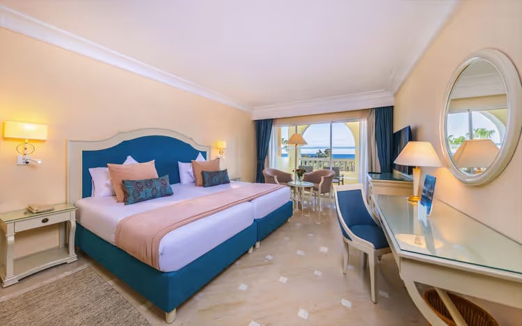 SUPERIOR ROOM WITH SEA VIEW