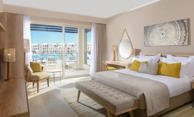 SUPERIOR ROOM, QUEEN OR TWIN, SEA VIEW