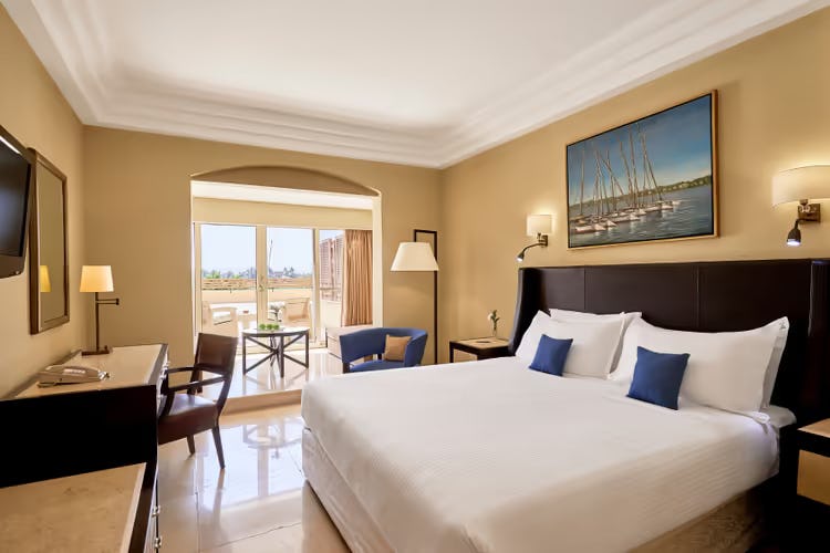 Deluxe Room with Nile View