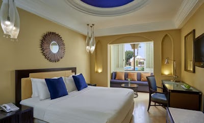 Superior room with garden view