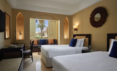 Superior room with separate beds and garden view