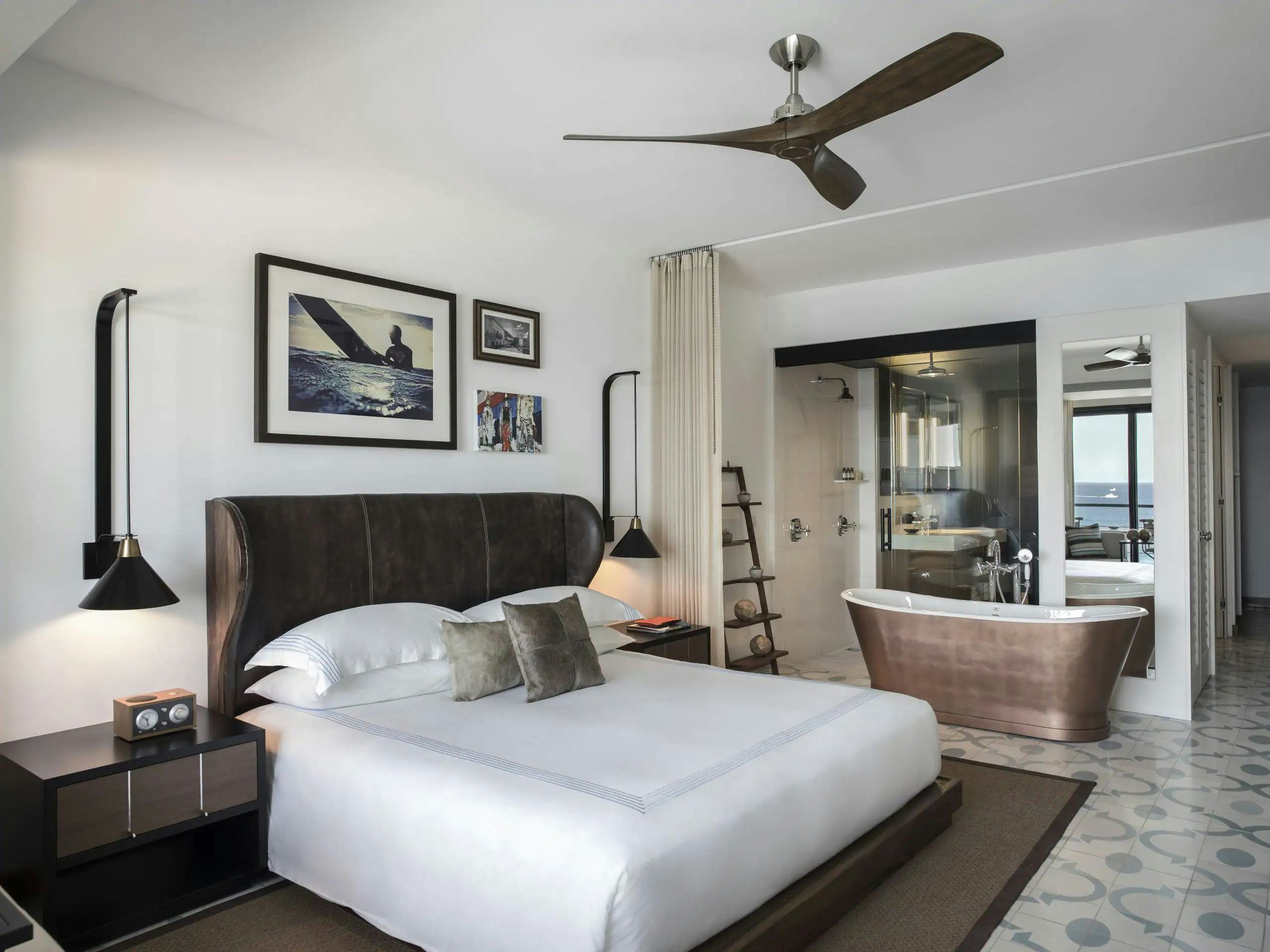 1 King Bed Deluxe with Partial Ocean View