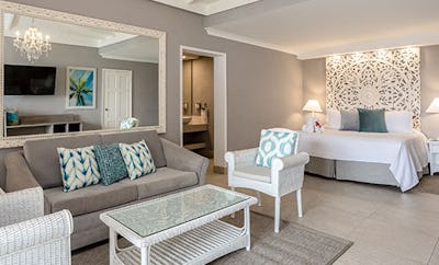 Deluxe Oceanfront Room