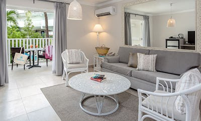 Deluxe Signature Room