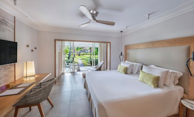 2 Premium Sea View Room