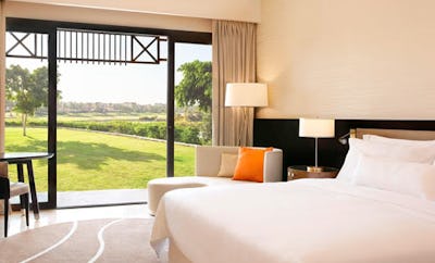 Suite, 1 Bedroom Suite, 1 King, Poolside