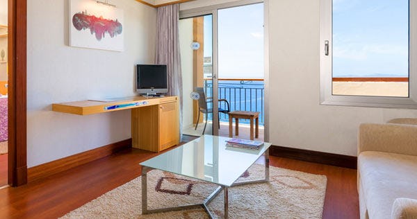 suite-family-room-kefaluka-resort-hotel_11222