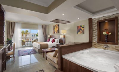 Premium Jacuzzi Suite