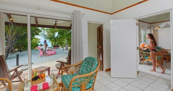 sun-island-resort-and-spa-maldives-two-bedroom-family-beach-villa-04_212
