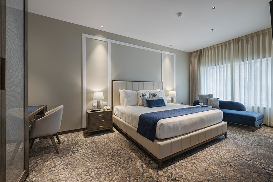 sun-n-sand-mumbai-luxury-ocean-view-suite_2049