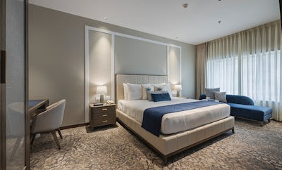 Luxury Ocean View Suite